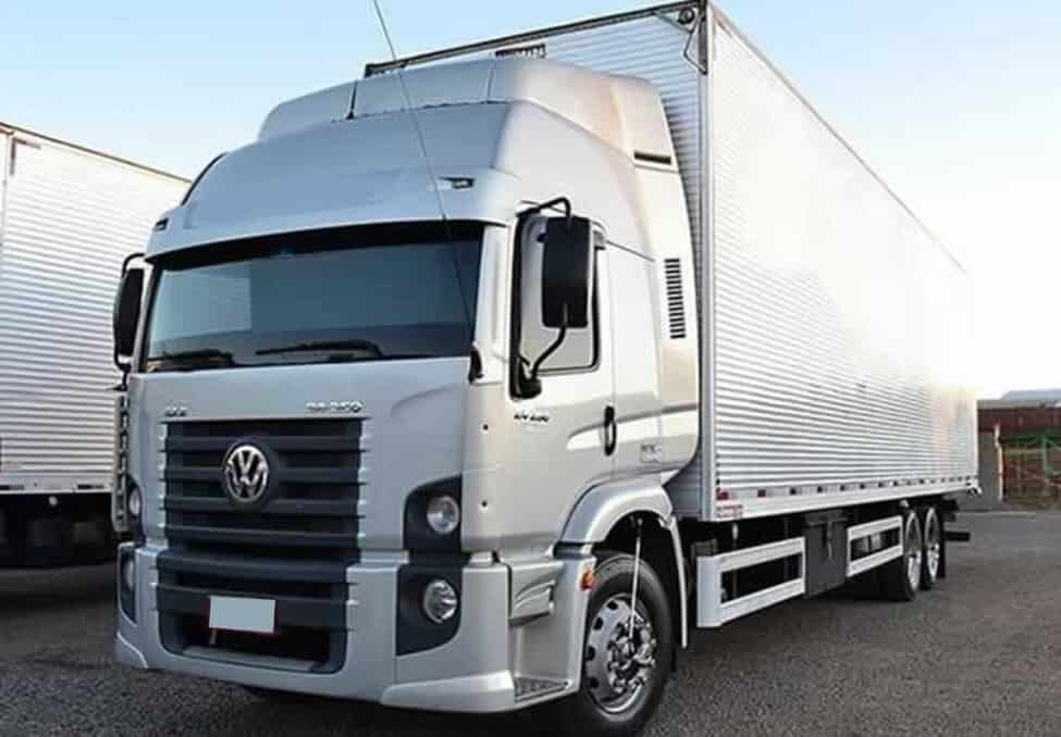 15 Ton Truck For Rent in Abu Dhabi